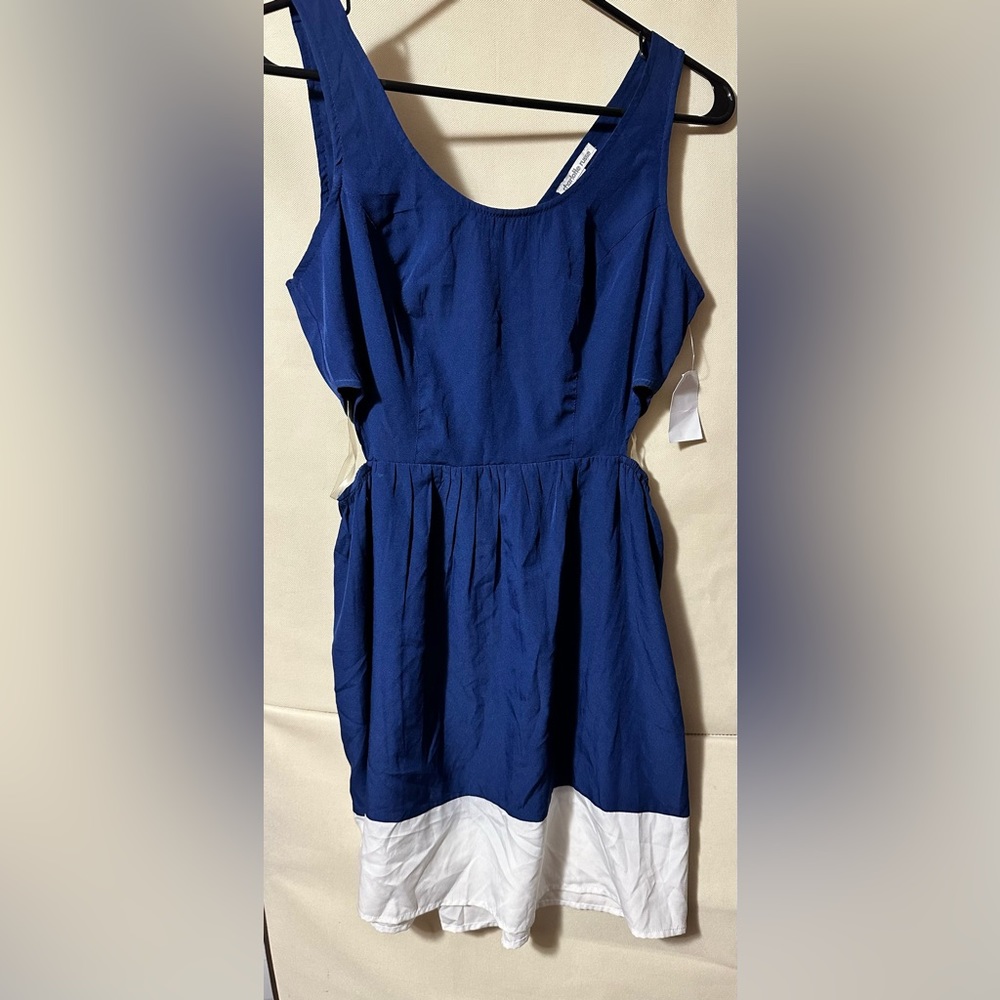 Women’s Dress Open sides and keyhole open back